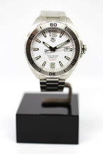 Load image into Gallery viewer, Calibre