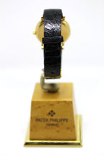 Load image into Gallery viewer, Calatrava