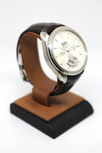 Load image into Gallery viewer, Grand Carrera