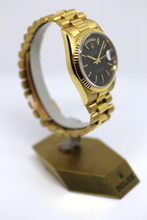 Load image into Gallery viewer, Day-Date