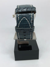 Load image into Gallery viewer, Pam 210