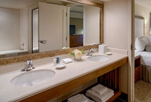 Load image into Gallery viewer, Executive Suite Room