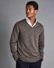 Load image into Gallery viewer, Merino V-Neck Sweater - Mocha