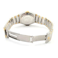 Load image into Gallery viewer, Omega Constellation Chronometer Automatic Date Men's Watch. Style: 1202.10.00