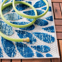Load image into Gallery viewer, Kellems Floral Indoor / Outdoor Area Rug in Gray/Navy