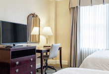 Load image into Gallery viewer, 2 Queen Mobility/Hearing Access Bathtub Suite Nonsmoking