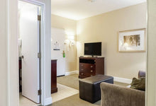 Load image into Gallery viewer, 2 Queen Mobility/Hearing Access Bathtub Suite Nonsmoking