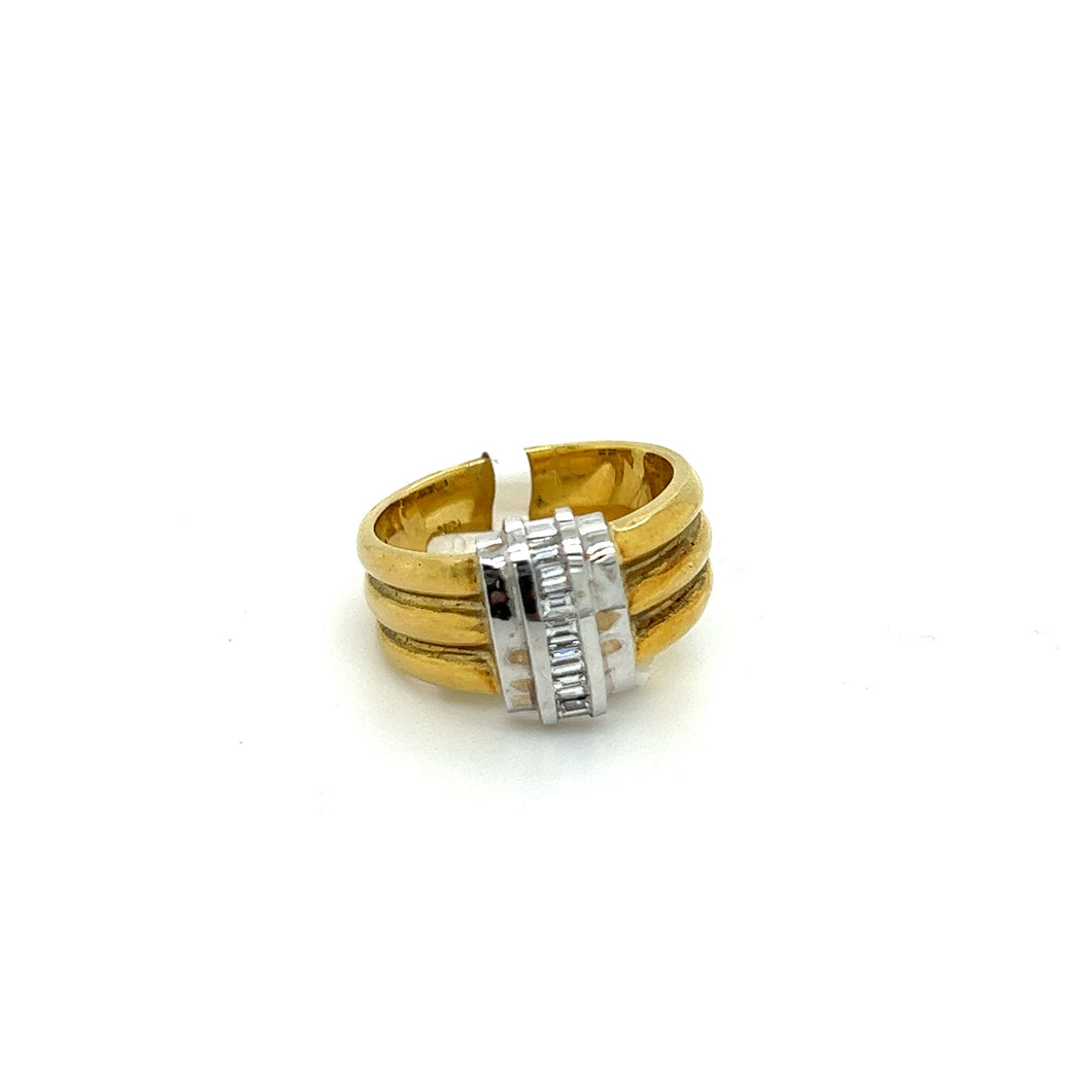 18K Gold Diamond Ring