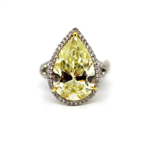 Pear Shape Engagement Diamond Ring