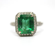 Load image into Gallery viewer, Emerald Diamond Ring
