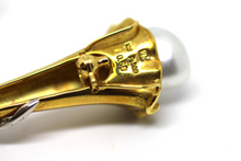 Load image into Gallery viewer, Pearl Pin
