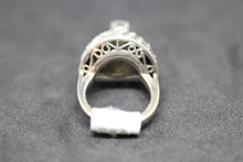 Load image into Gallery viewer, Diamond Ring
