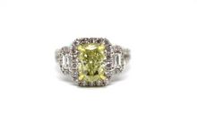 Load image into Gallery viewer, Fancy Yellow Diamond Ring
