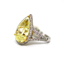 Load image into Gallery viewer, Pear Shape Engagement Diamond Ring
