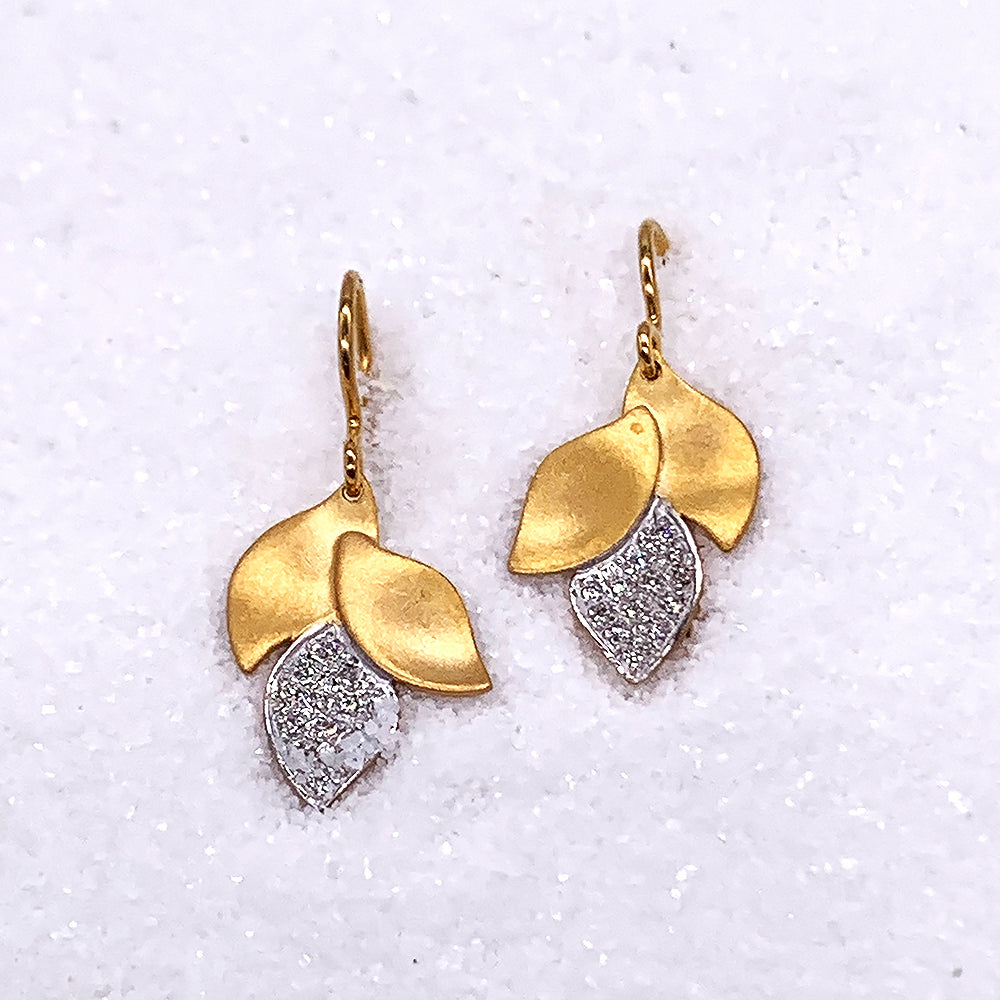 75-8499 Earrings