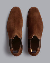 Load image into Gallery viewer, Suede Chelsea Boots - Walnut Brown

