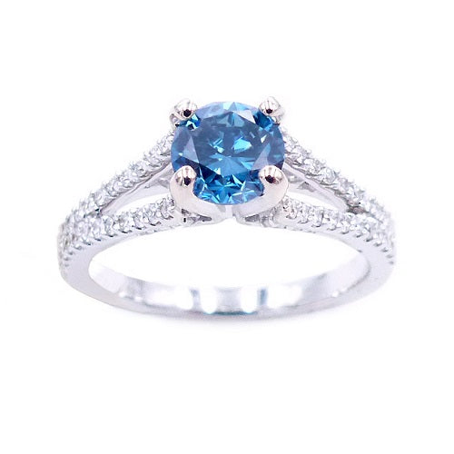 Sandra Biachi 18K White Gold Diamond Ring. Style: Blue Diamond Ring