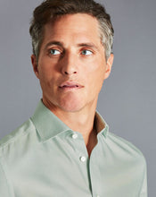 Load image into Gallery viewer, Spread collar Non-Iron Richmond Weave Shirt - Green
