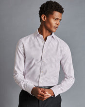 Load image into Gallery viewer, Spread collar Non-Iron Richmond Weave Check Shirt - Wine Red
