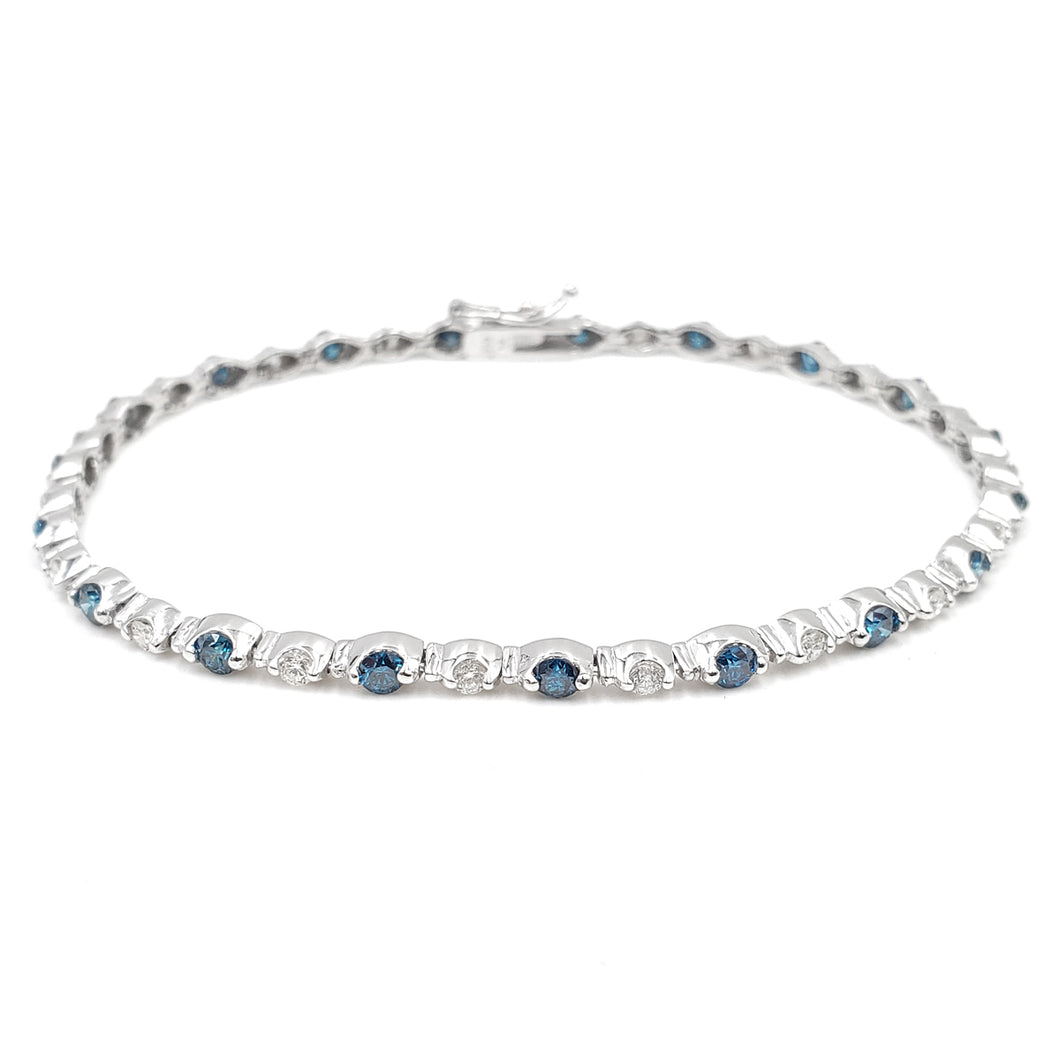 18K White Gold And Blue Diamond Bracelet. Style: LP5736BDA