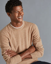 Load image into Gallery viewer, Merino Cashmere Crew Neck Sweater - Camel
